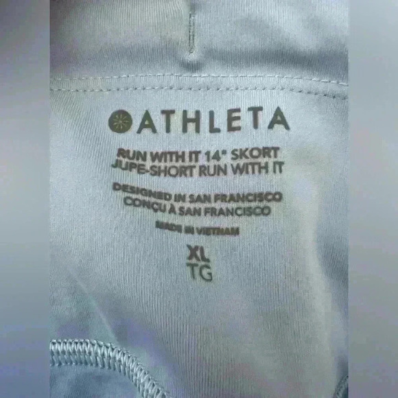 Athleta Run with it 14” skort Swallowtail blue xl - Picture 3 of 4